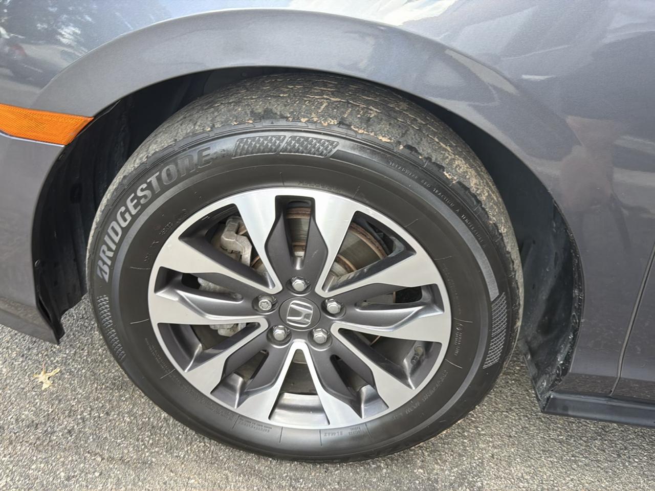 Honda Odyssey EX-L Auto 2024