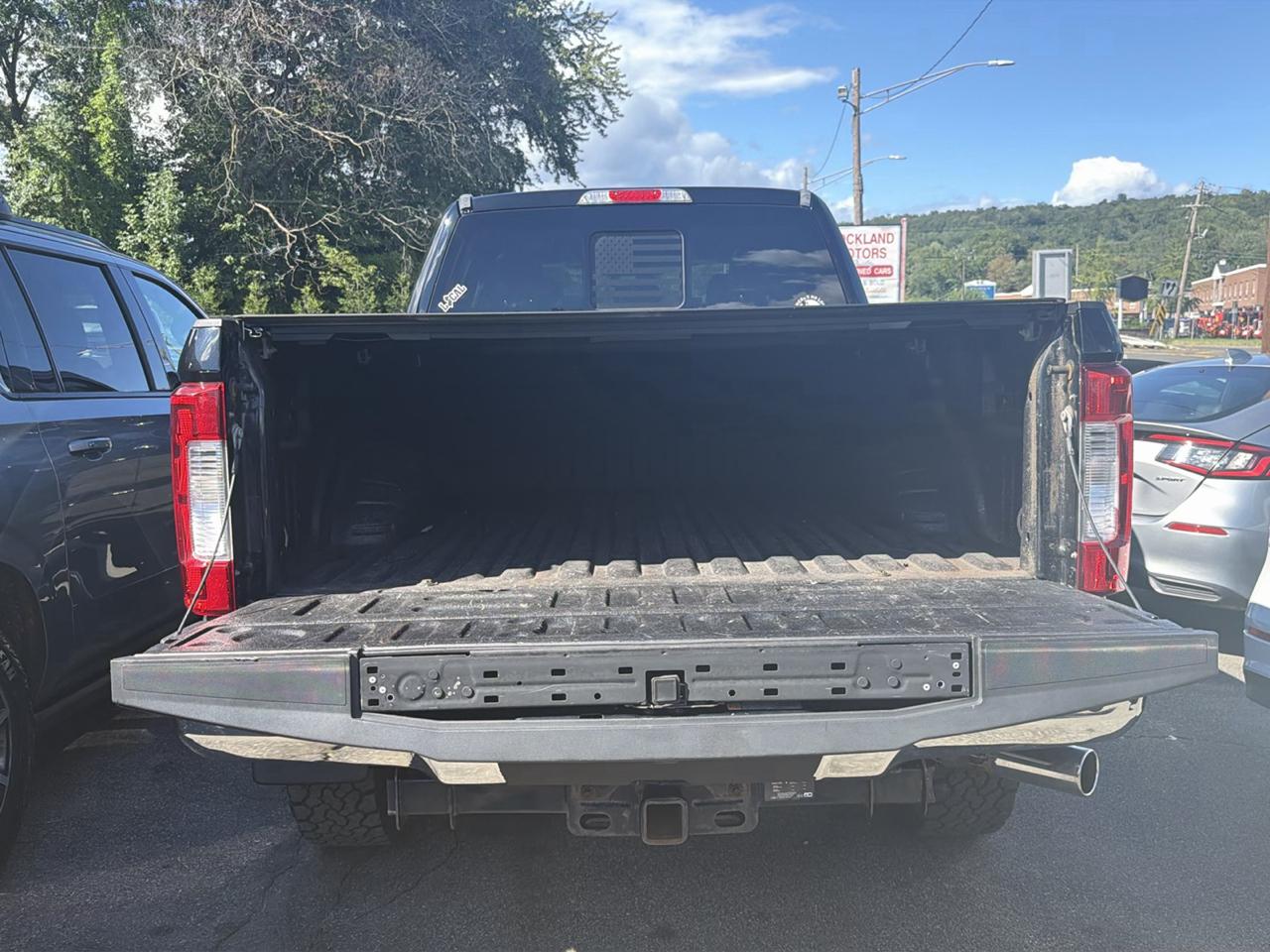 Ford Super Duty F-250 SRW King Ranch 4WD Crew Cab 8' Box 2017