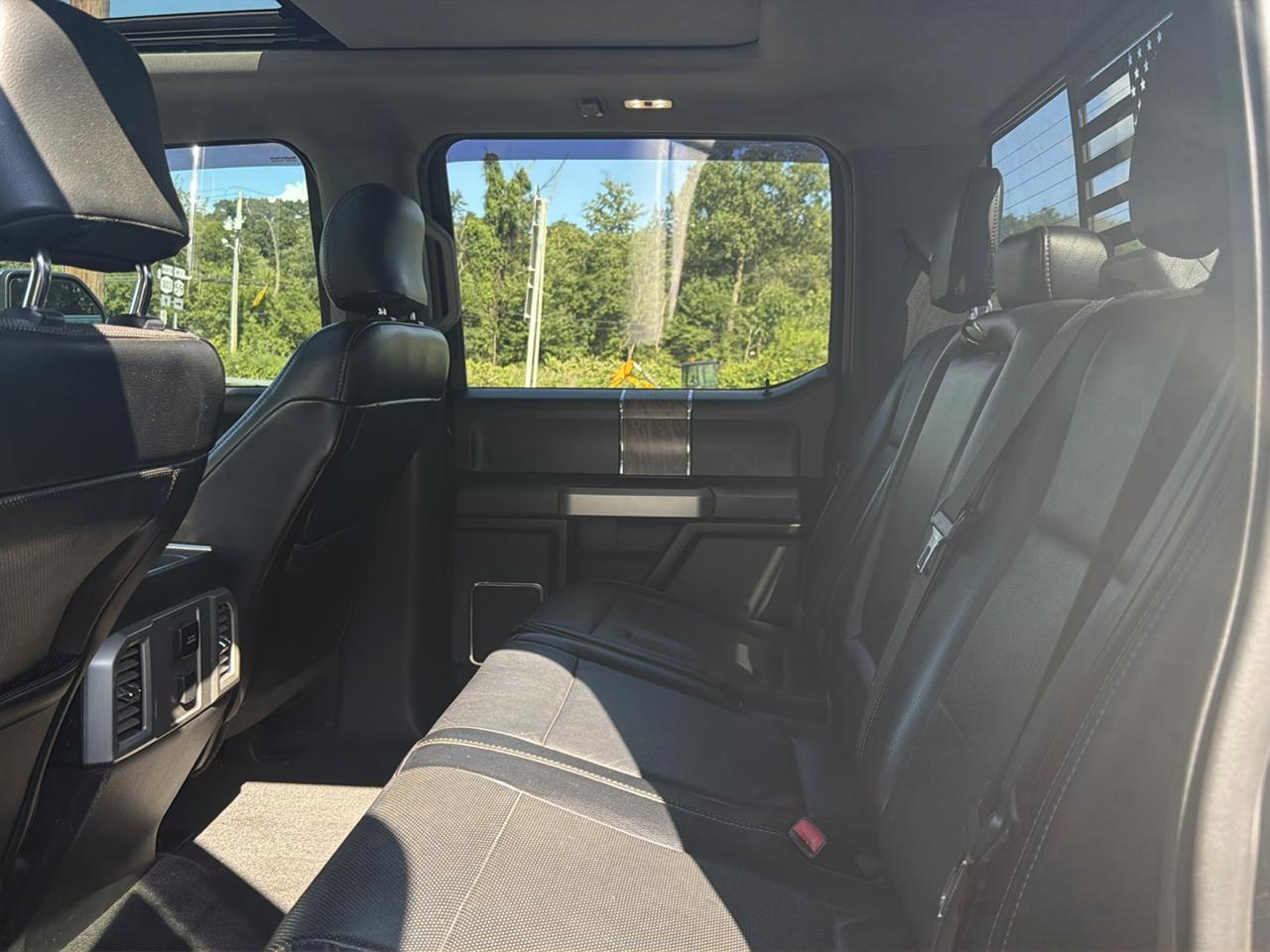 Ford Super Duty F-250 SRW King Ranch 4WD Crew Cab 8' Box 2017