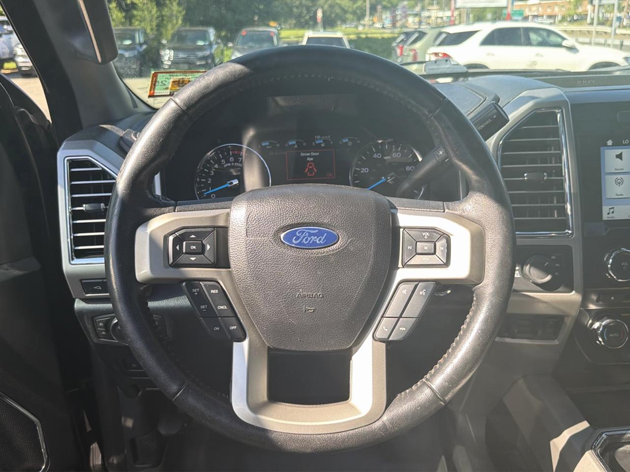 Ford Super Duty F-250 SRW King Ranch 4WD Crew Cab 8' Box 2017