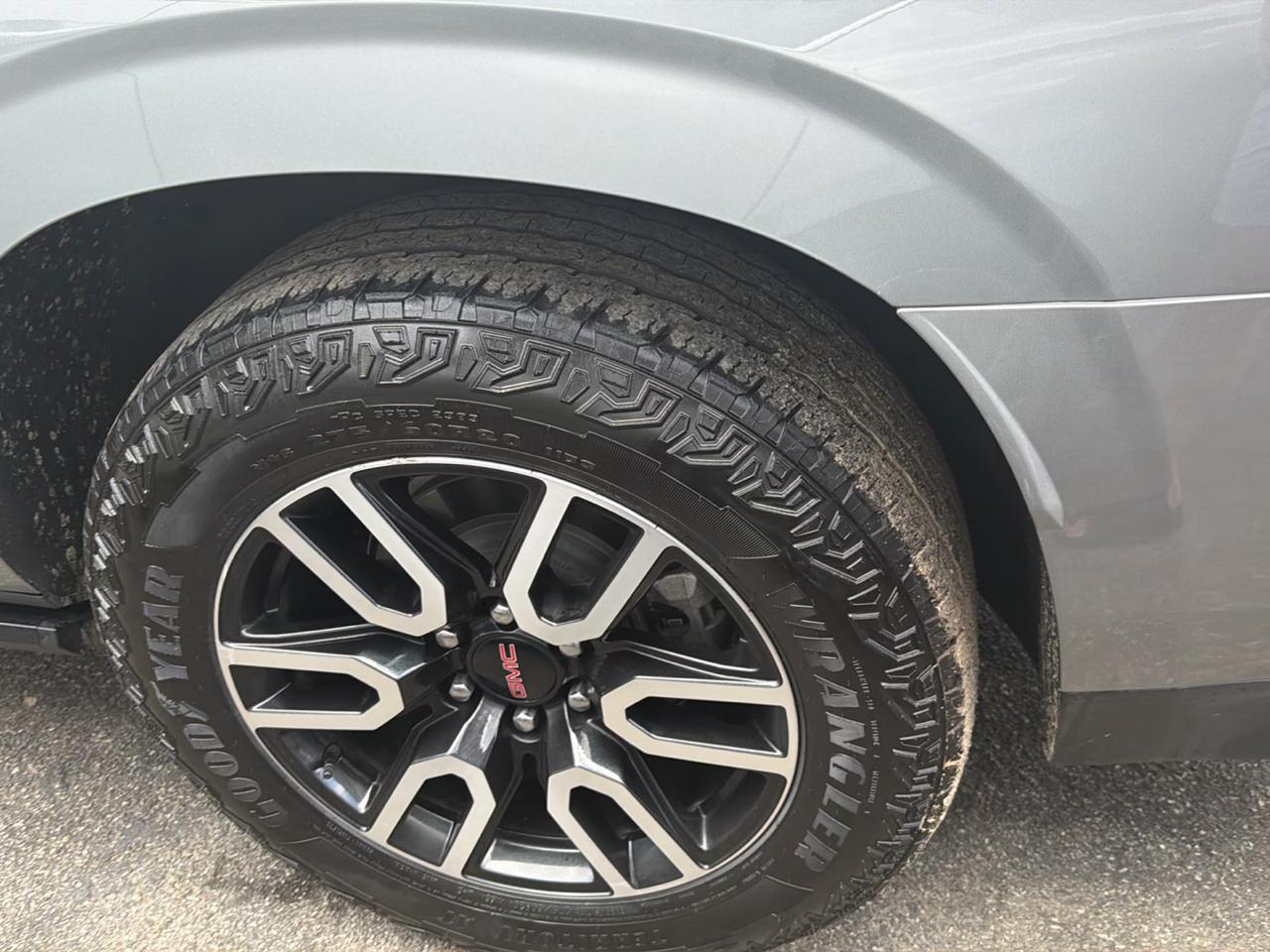 GMC Yukon XL 4WD 4dr AT4 2023