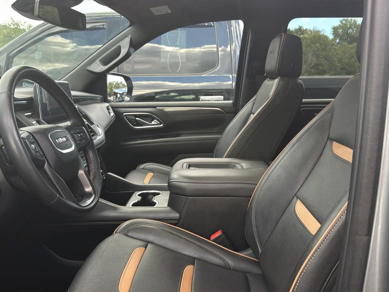 GMC Yukon XL 4WD 4dr AT4 2023
