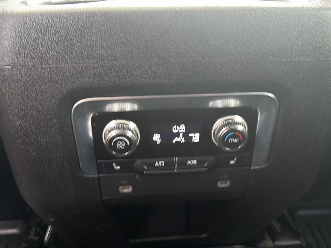 GMC Yukon XL 4WD 4dr AT4 2023