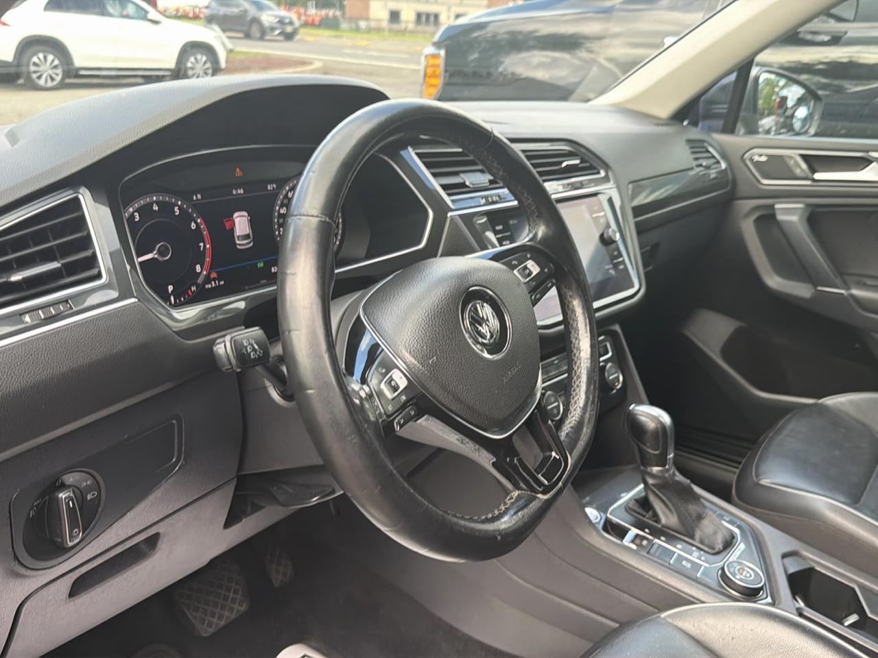 Volkswagen Tiguan 2.0T SEL Premium 4MOTION 2018