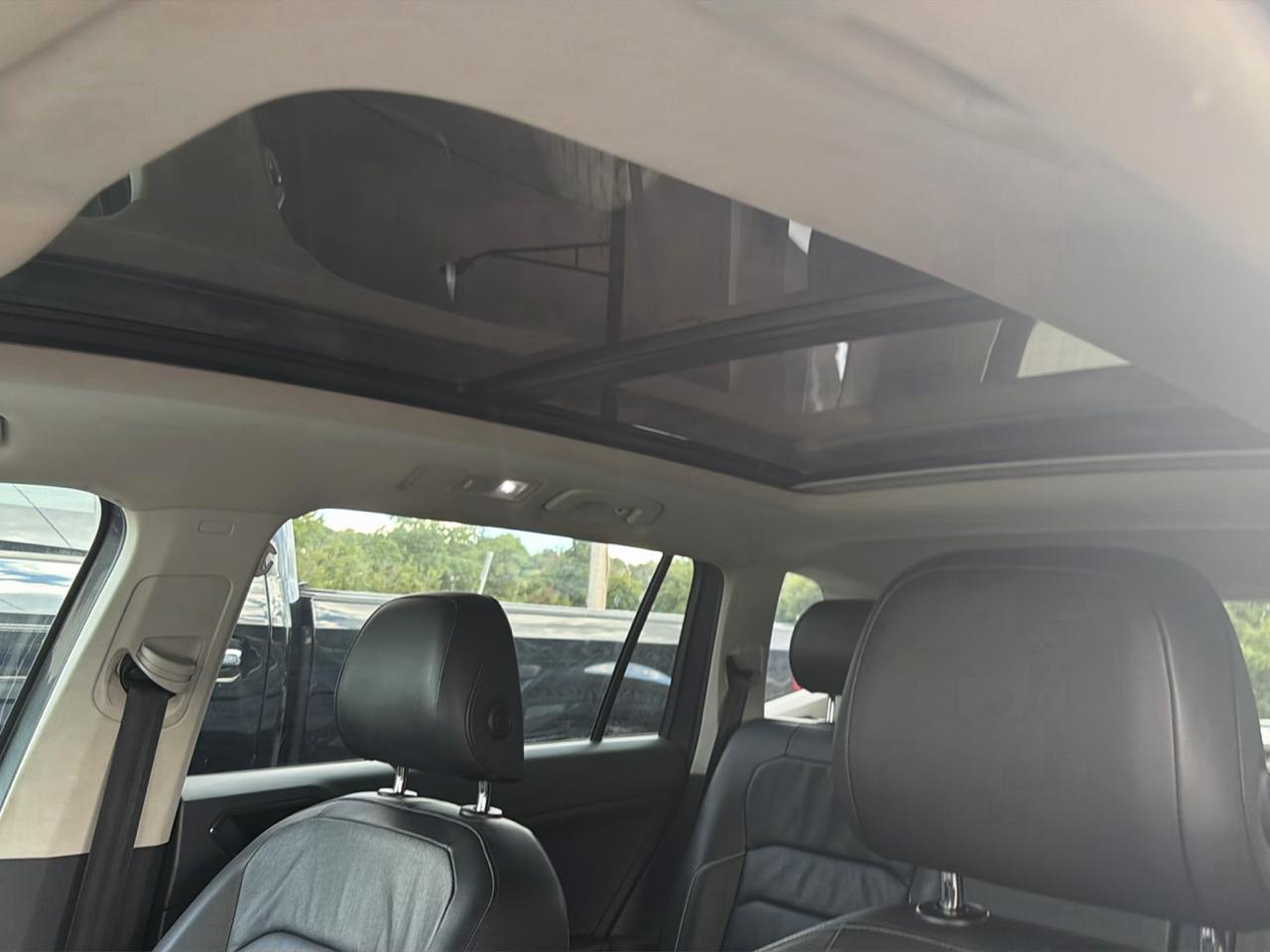 Volkswagen Tiguan 2.0T SEL Premium 4MOTION 2018