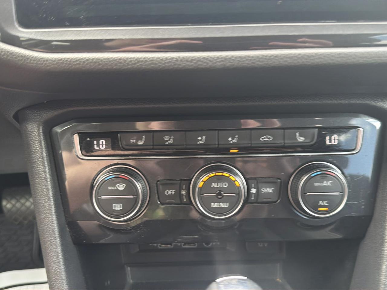 Volkswagen Tiguan 2.0T SEL Premium 4MOTION 2018