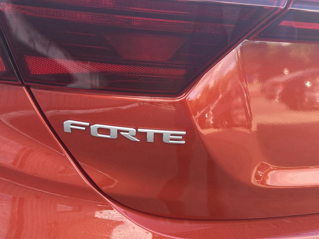 Kia Forte LXS IVT 2023