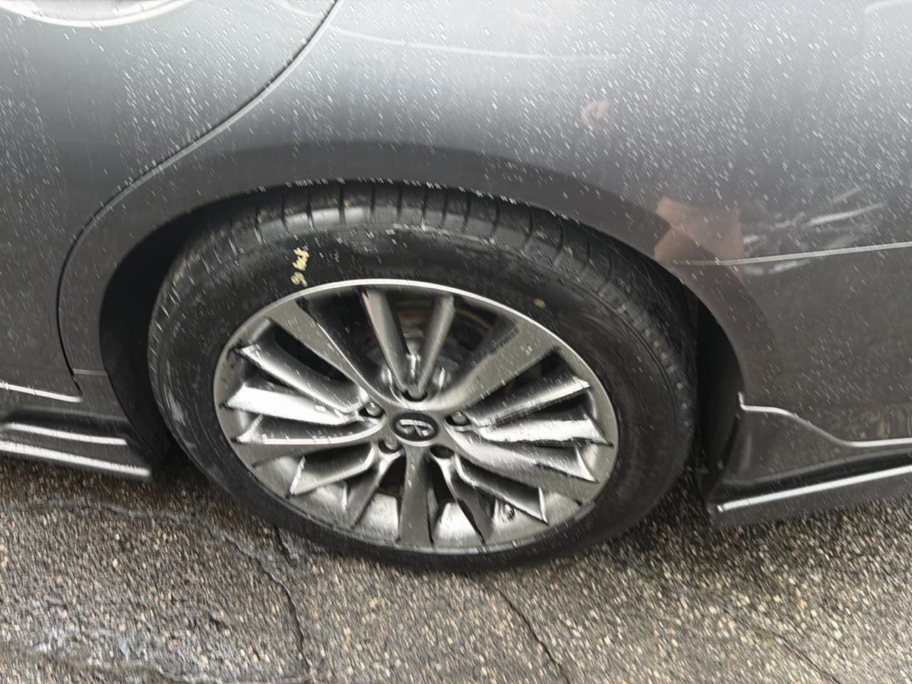 Infiniti Q50 3.0t LUXE AWD 2019