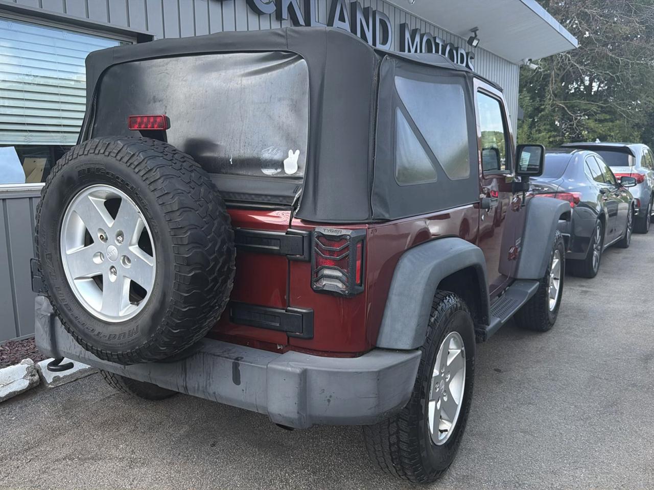 Jeep Wrangler 4WD 2dr Sport 2010