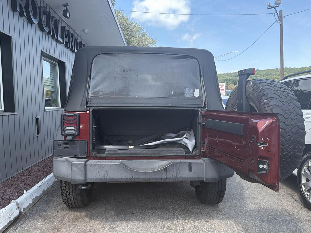 Jeep Wrangler 4WD 2dr Sport 2010