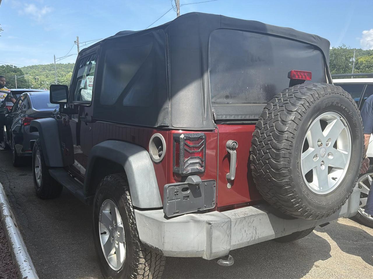 Jeep Wrangler 4WD 2dr Sport 2010