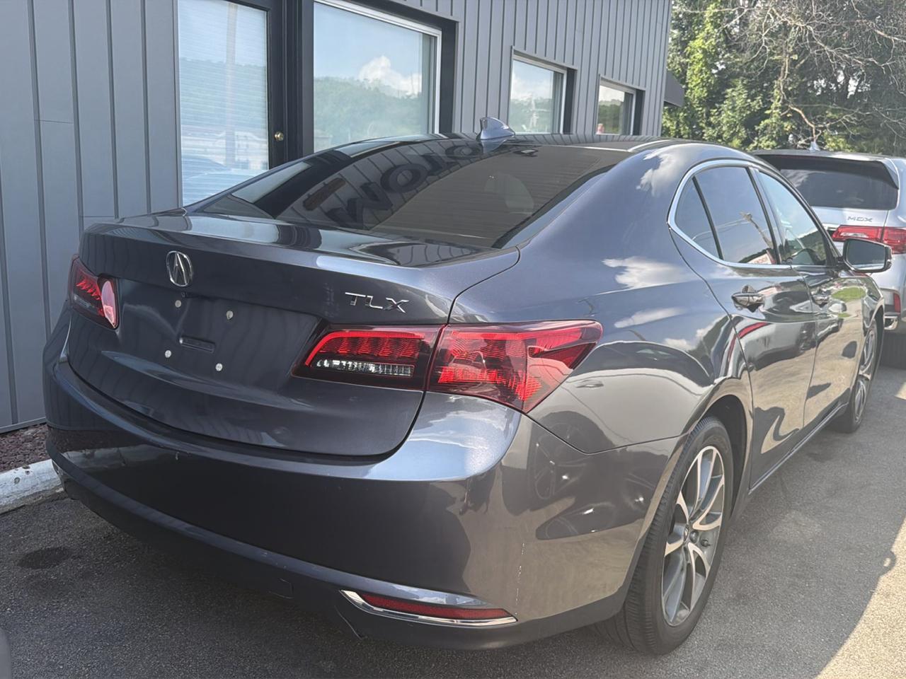 Acura TLX FWD V6 w/Technology Pkg 2017