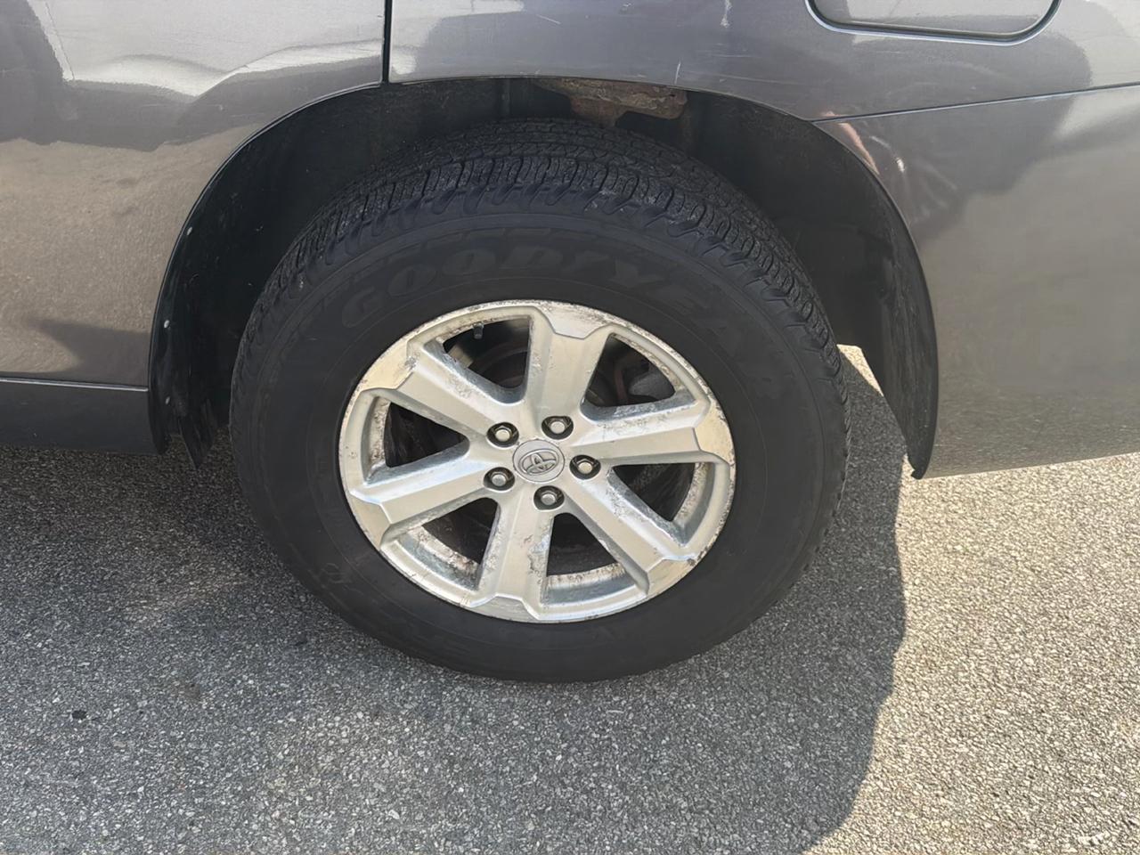 Toyota Highlander 4WD 4dr Base (Natl) 2008