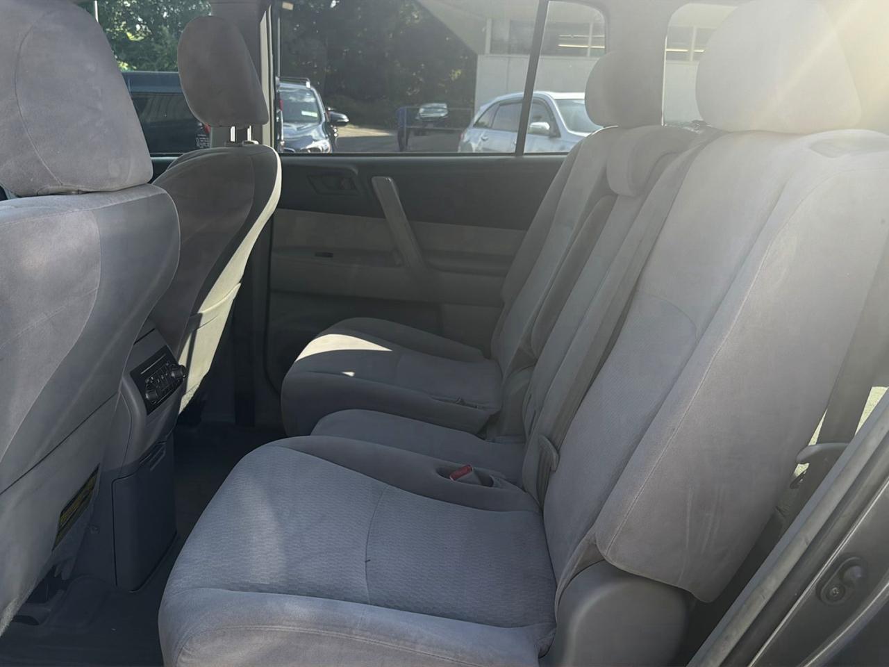 Toyota Highlander 4WD 4dr Base (Natl) 2008