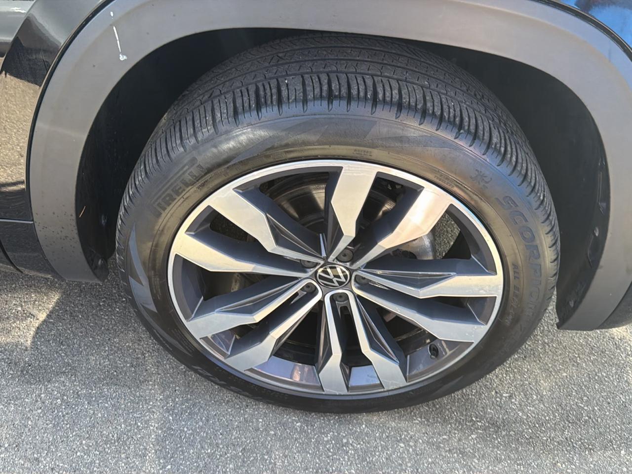 Volkswagen Atlas Cross Sport 3.6L V6 SEL Premium R-Line 4MOTION 2022