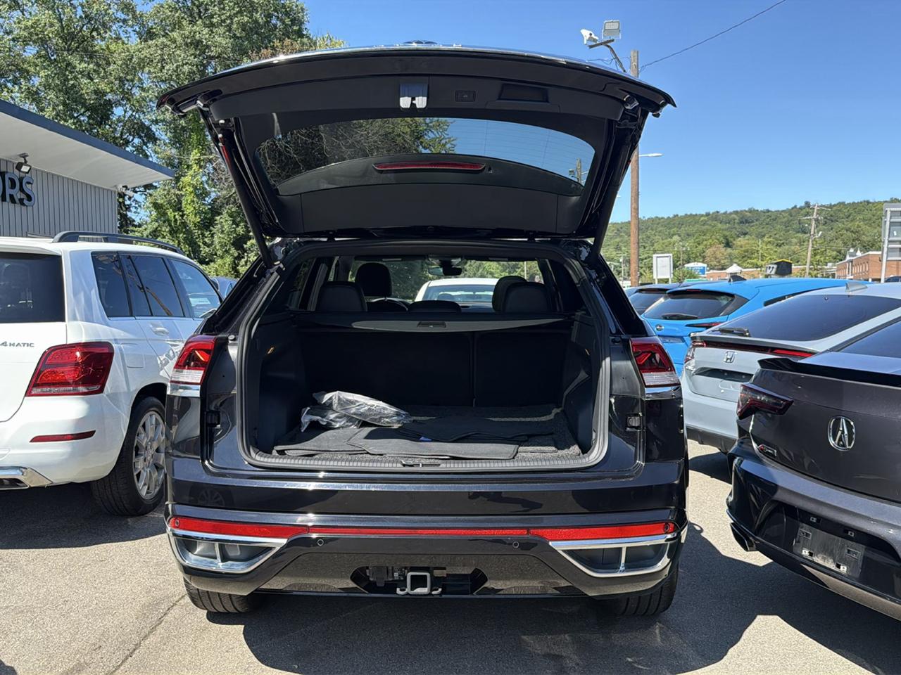 Volkswagen Atlas Cross Sport 3.6L V6 SEL Premium R-Line 4MOTION 2022
