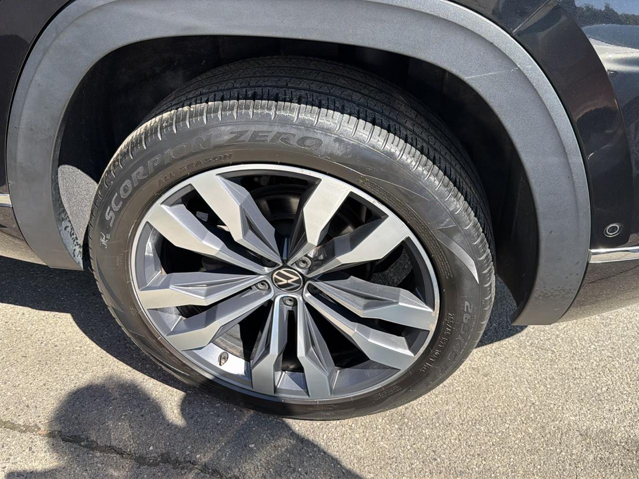 Volkswagen Atlas Cross Sport 3.6L V6 SEL Premium R-Line 4MOTION 2022