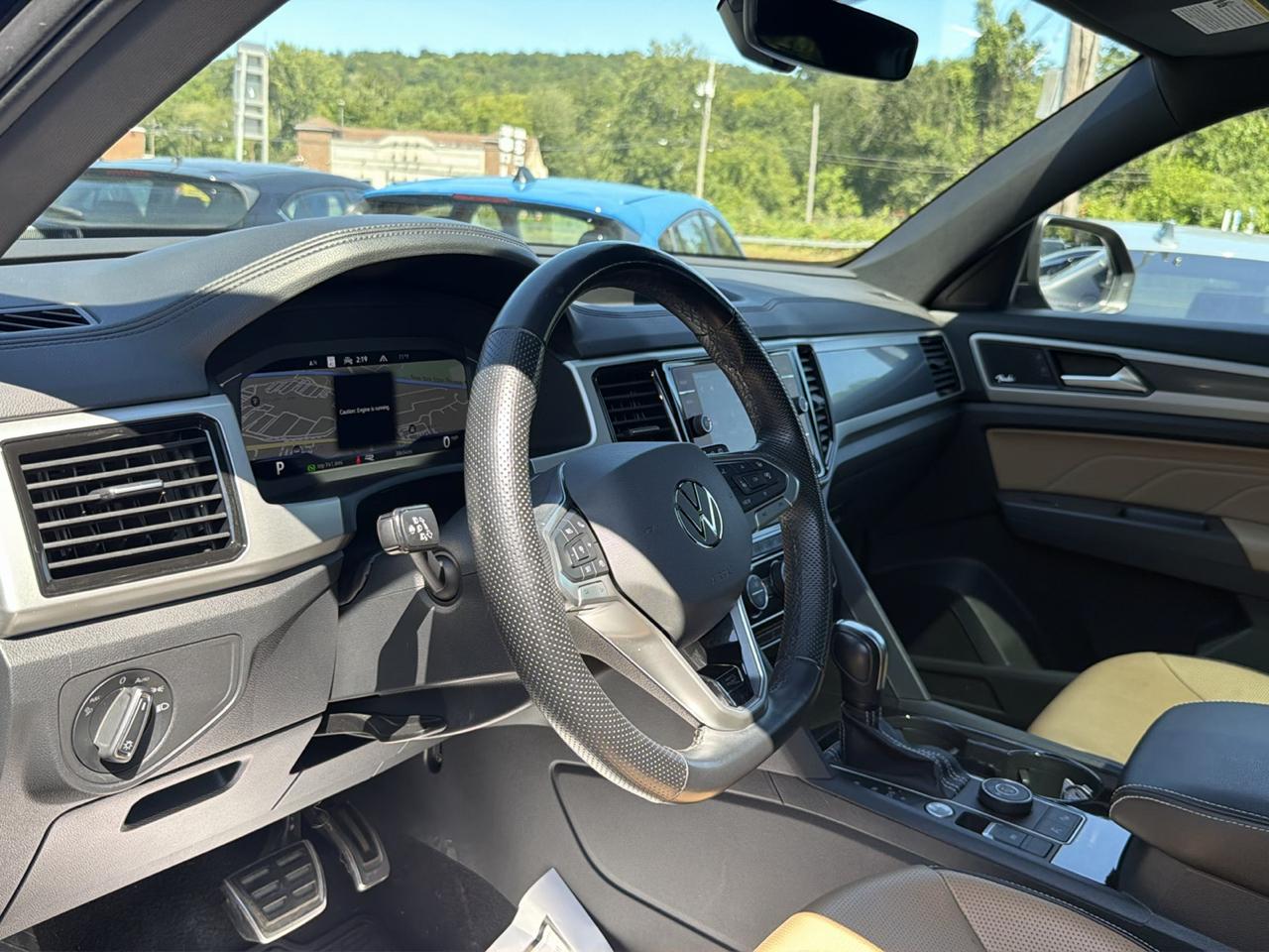 Volkswagen Atlas Cross Sport 3.6L V6 SEL Premium R-Line 4MOTION 2022