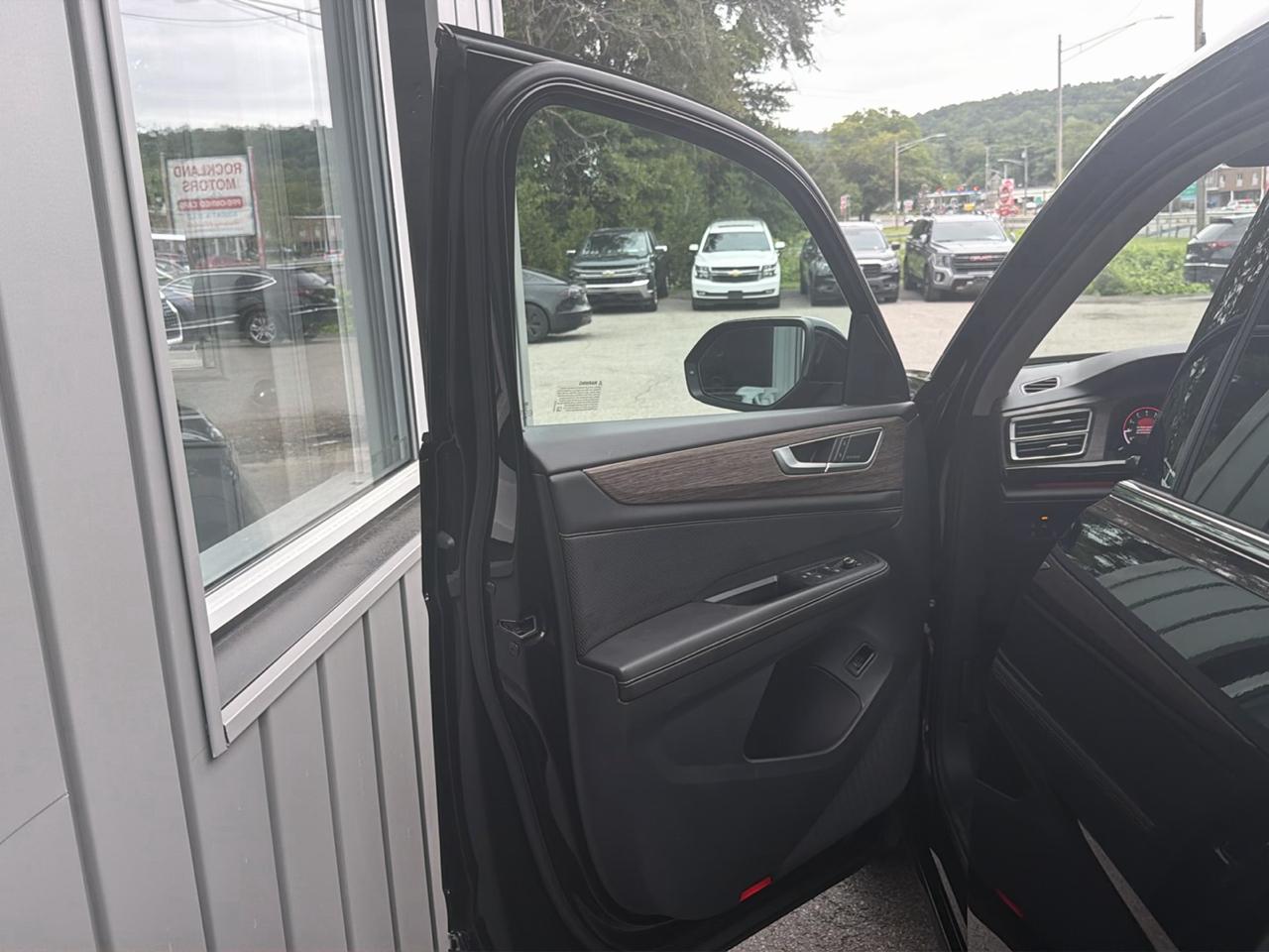 Volkswagen Atlas 2.0T SEL Premium R-Line 4MOTION 2024