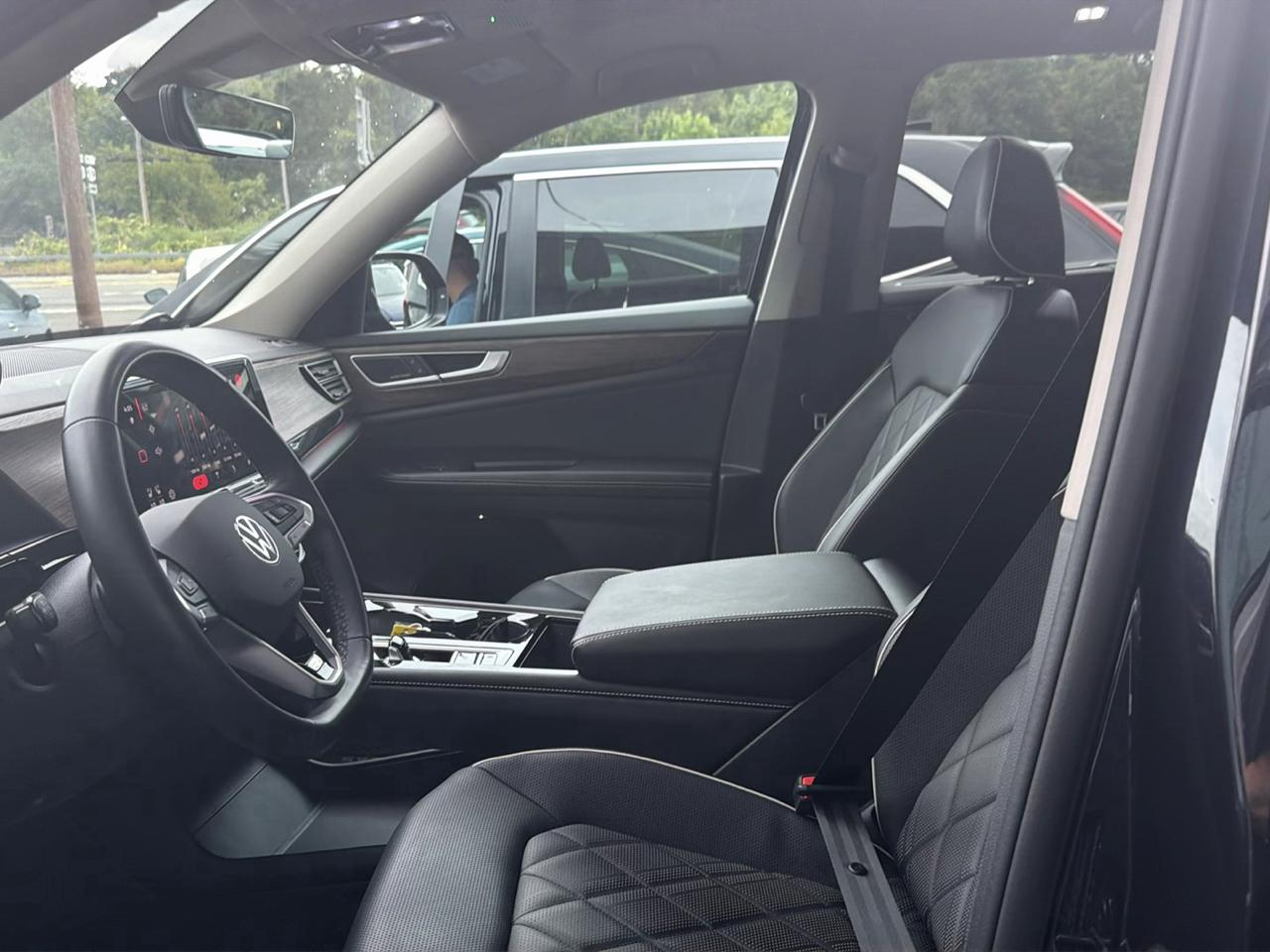Volkswagen Atlas 2.0T SEL Premium R-Line 4MOTION 2024
