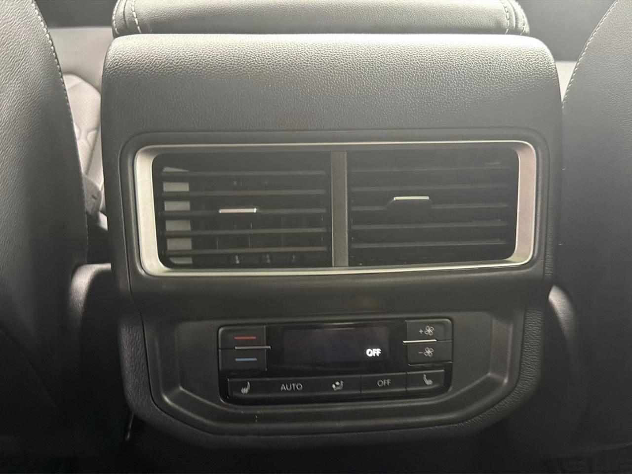 Volkswagen Atlas 2.0T SEL Premium R-Line 4MOTION 2024