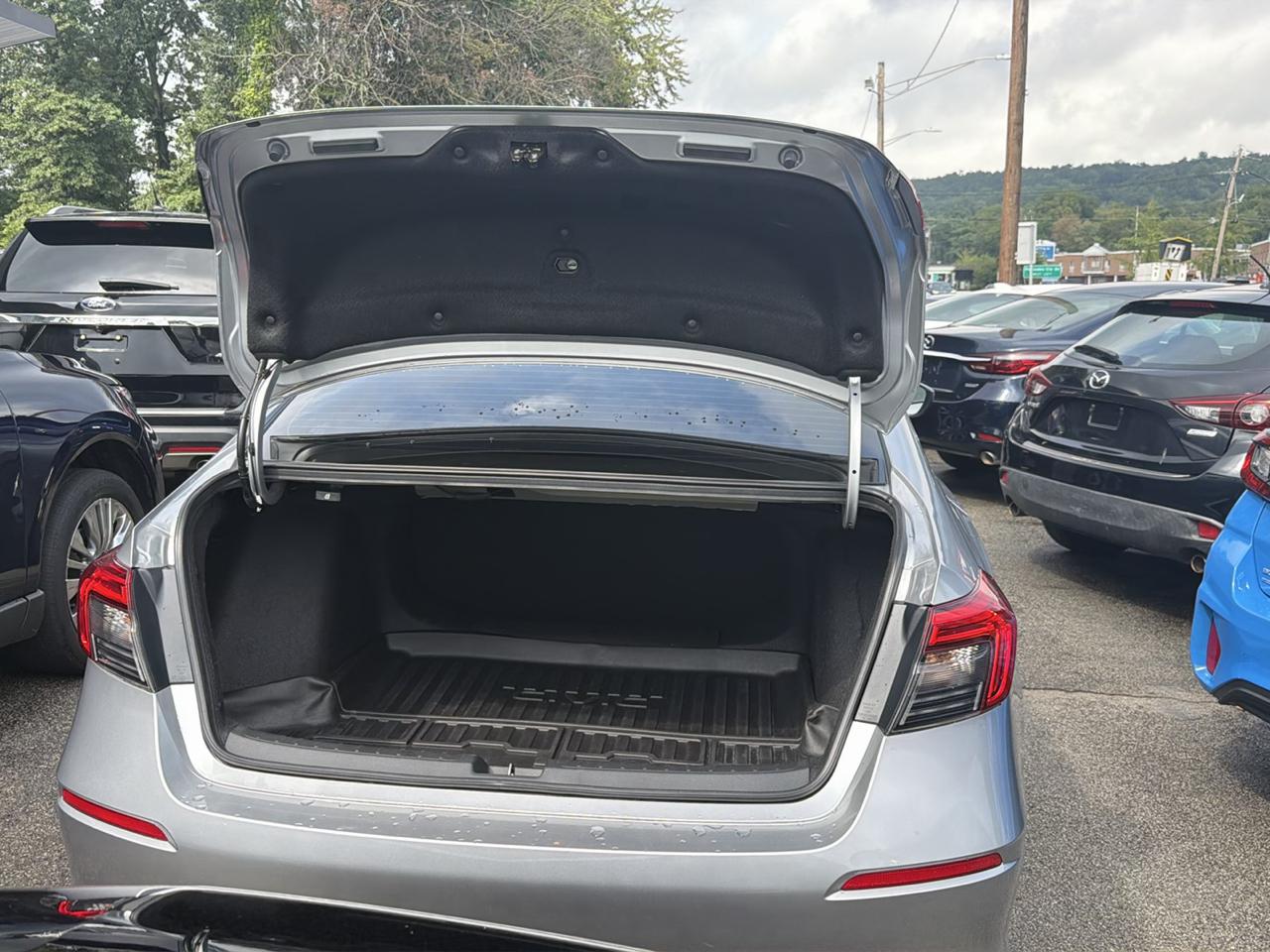 Honda Civic Sedan LX CVT 2024