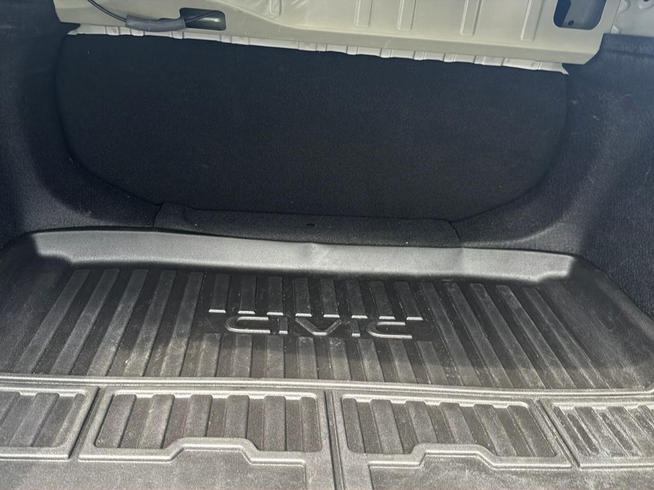 Honda Civic Sedan LX CVT 2024