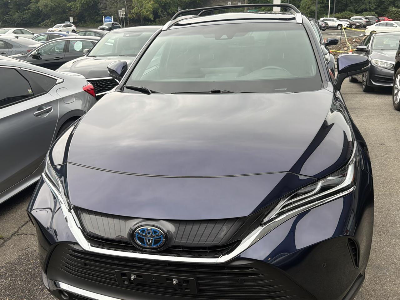 Toyota Venza XLE 2023