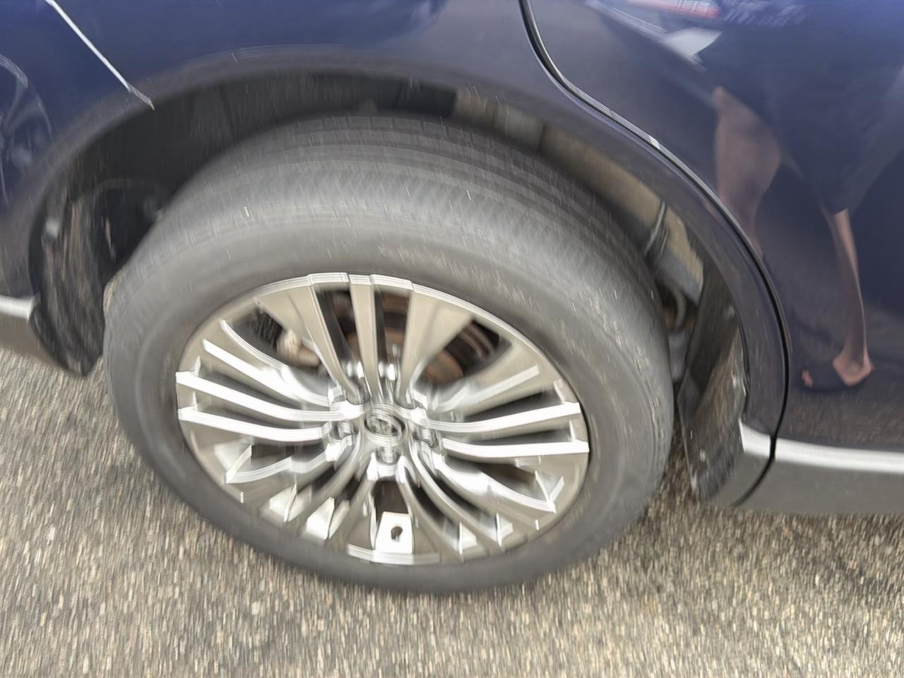 Toyota Venza XLE 2023