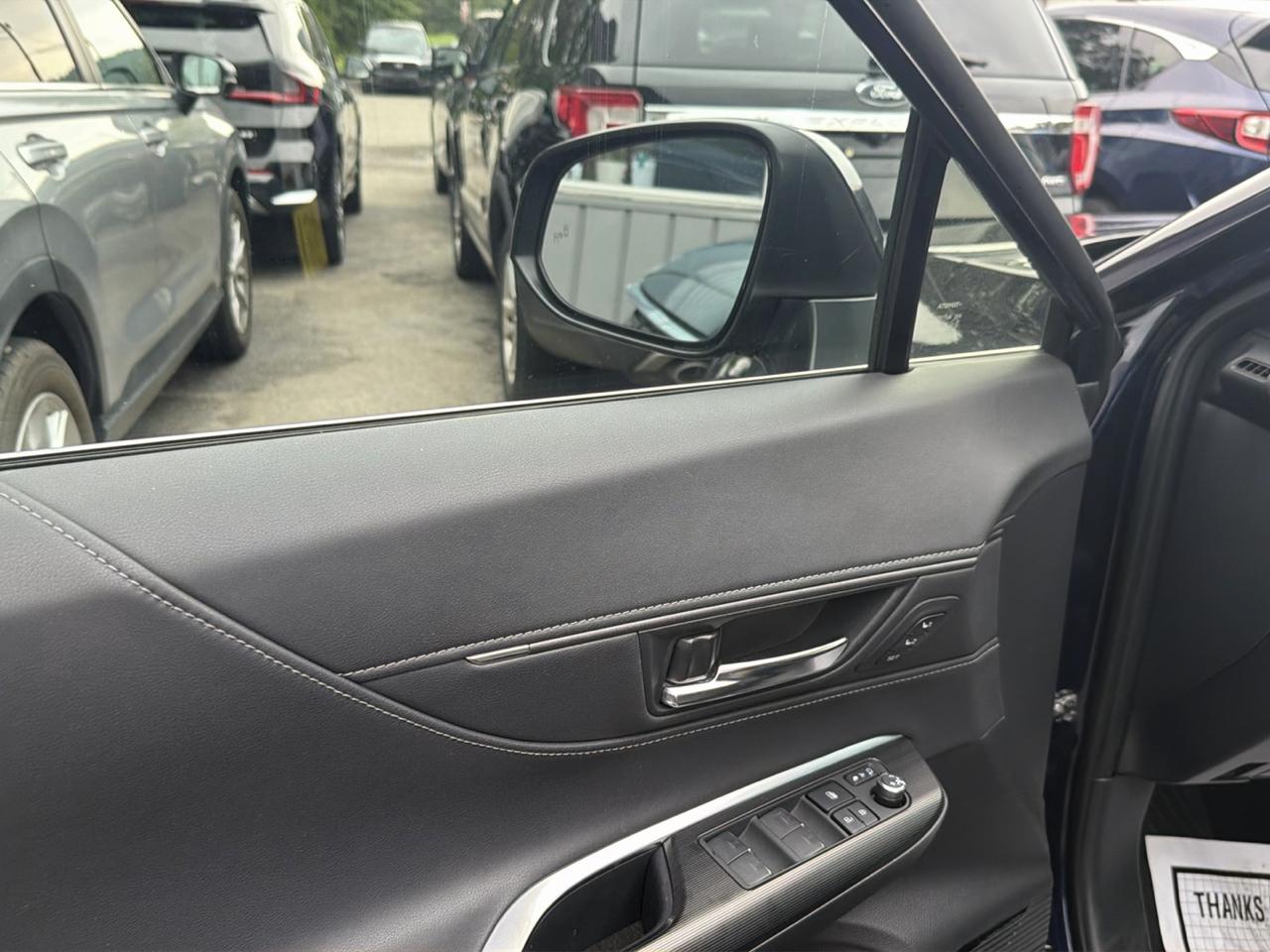 Toyota Venza XLE 2023