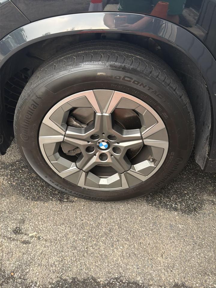 BMW X1 xDrive28i Sports Activity Vehicle 2023
