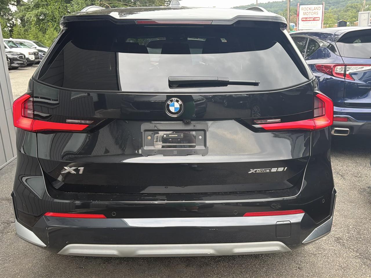 BMW X1 xDrive28i Sports Activity Vehicle 2023