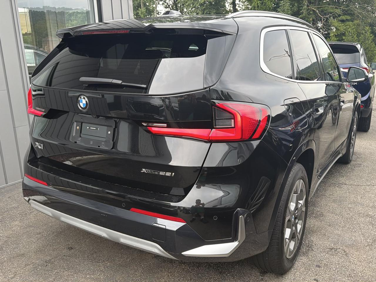 BMW X1 xDrive28i Sports Activity Vehicle 2023