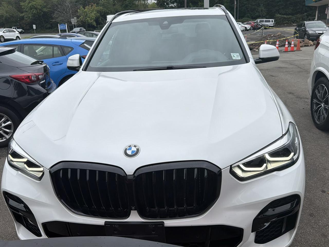 BMW X5 xDrive40i Sports Activity Vehicle 2023