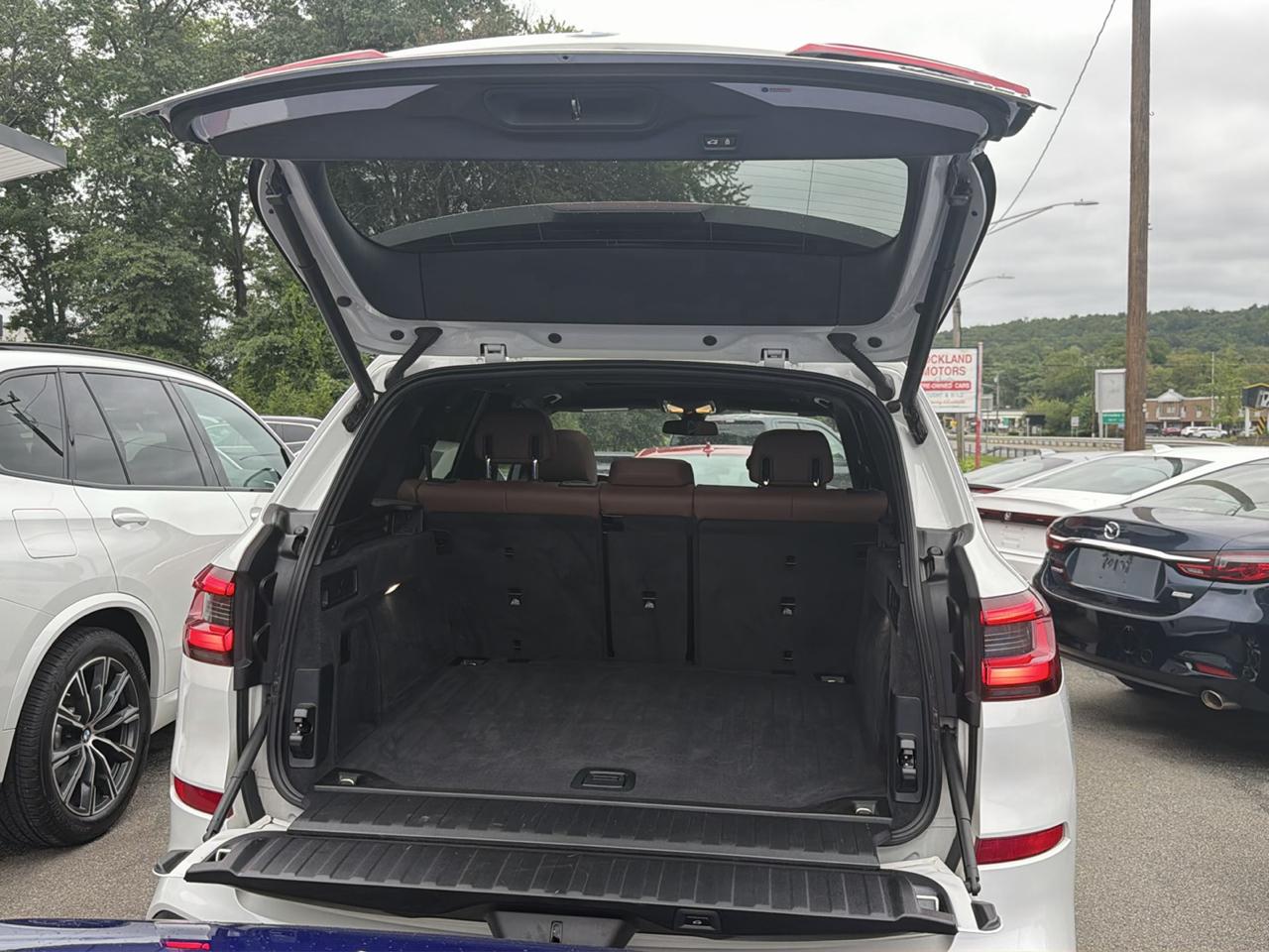 BMW X5 xDrive40i Sports Activity Vehicle 2023