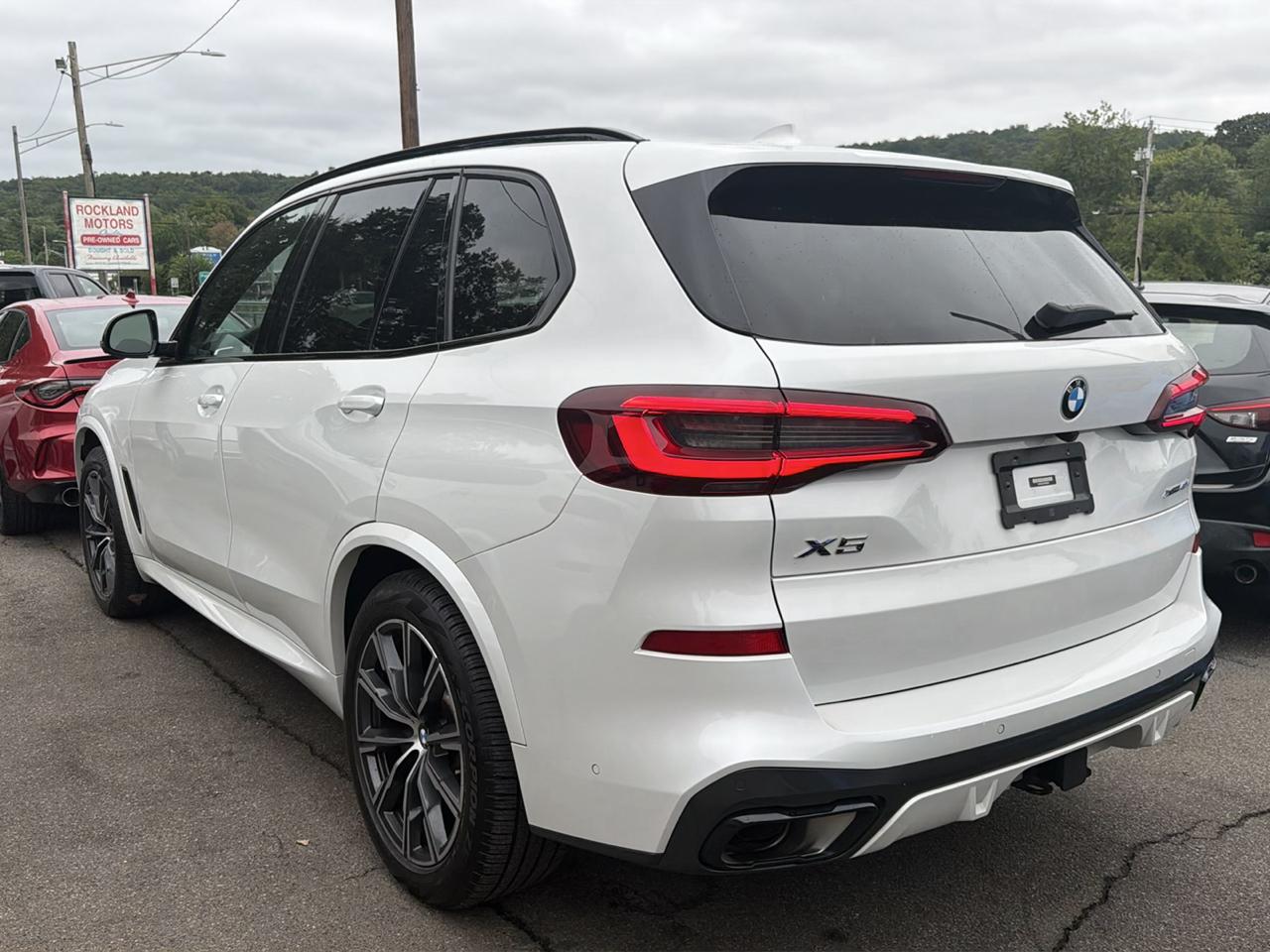 BMW X5 xDrive40i Sports Activity Vehicle 2023
