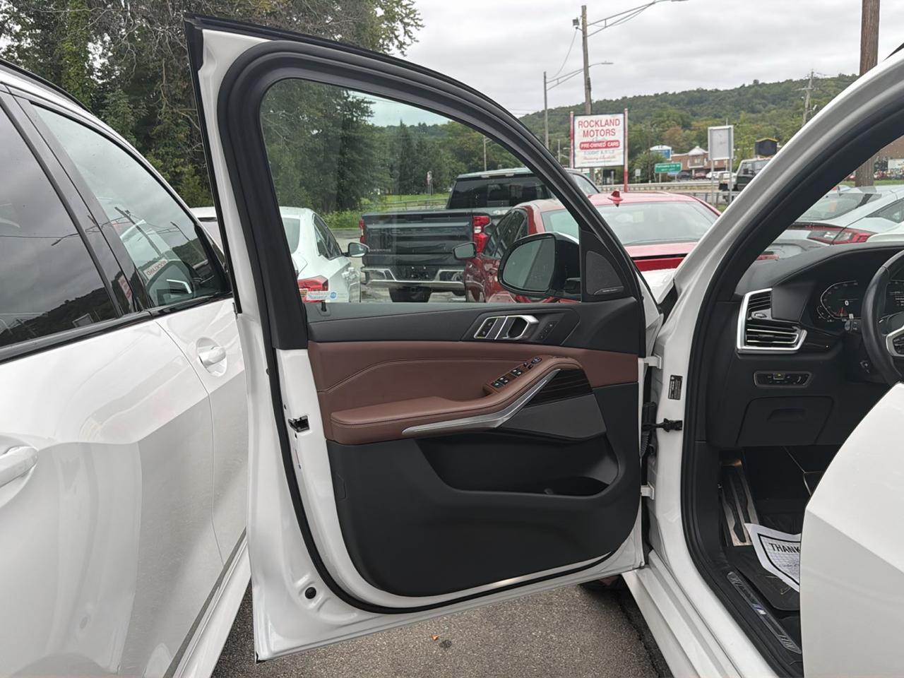 BMW X5 xDrive40i Sports Activity Vehicle 2023