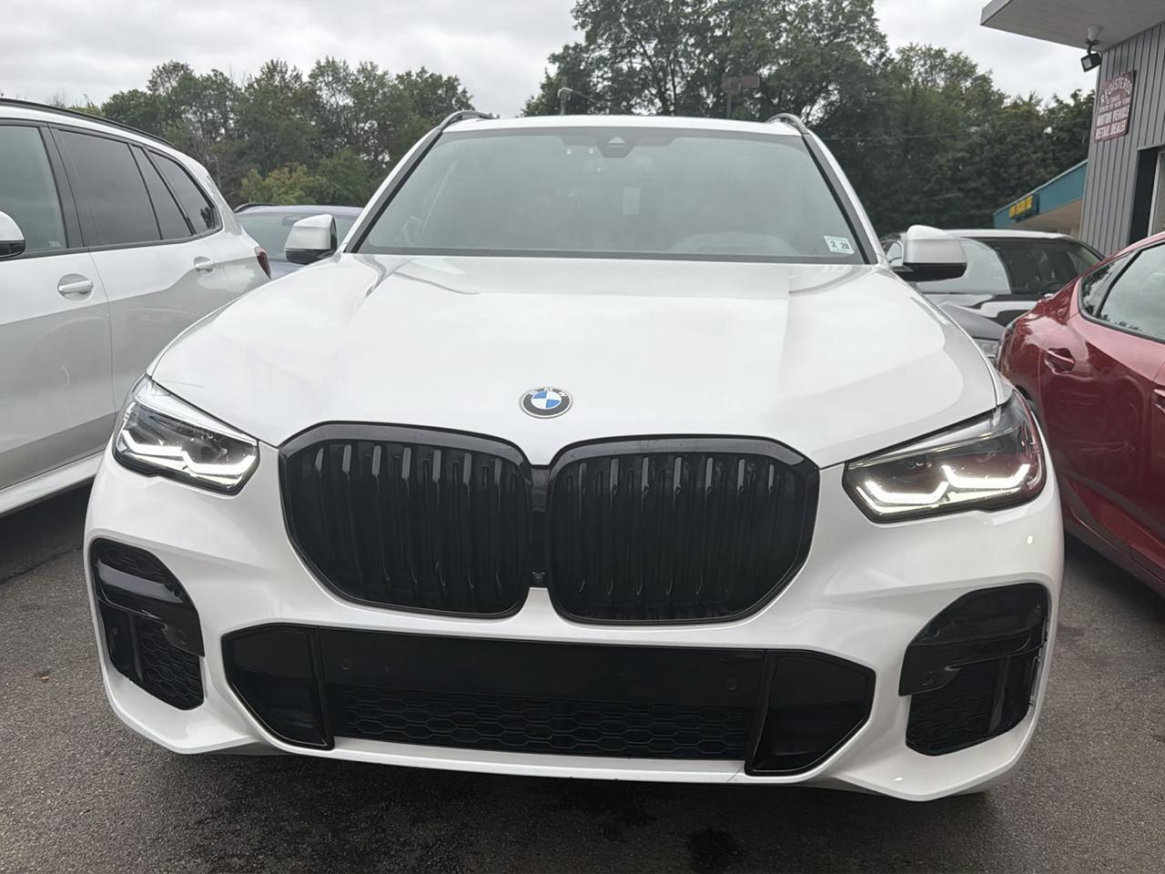 BMW X5 xDrive40i Sports Activity Vehicle 2023
