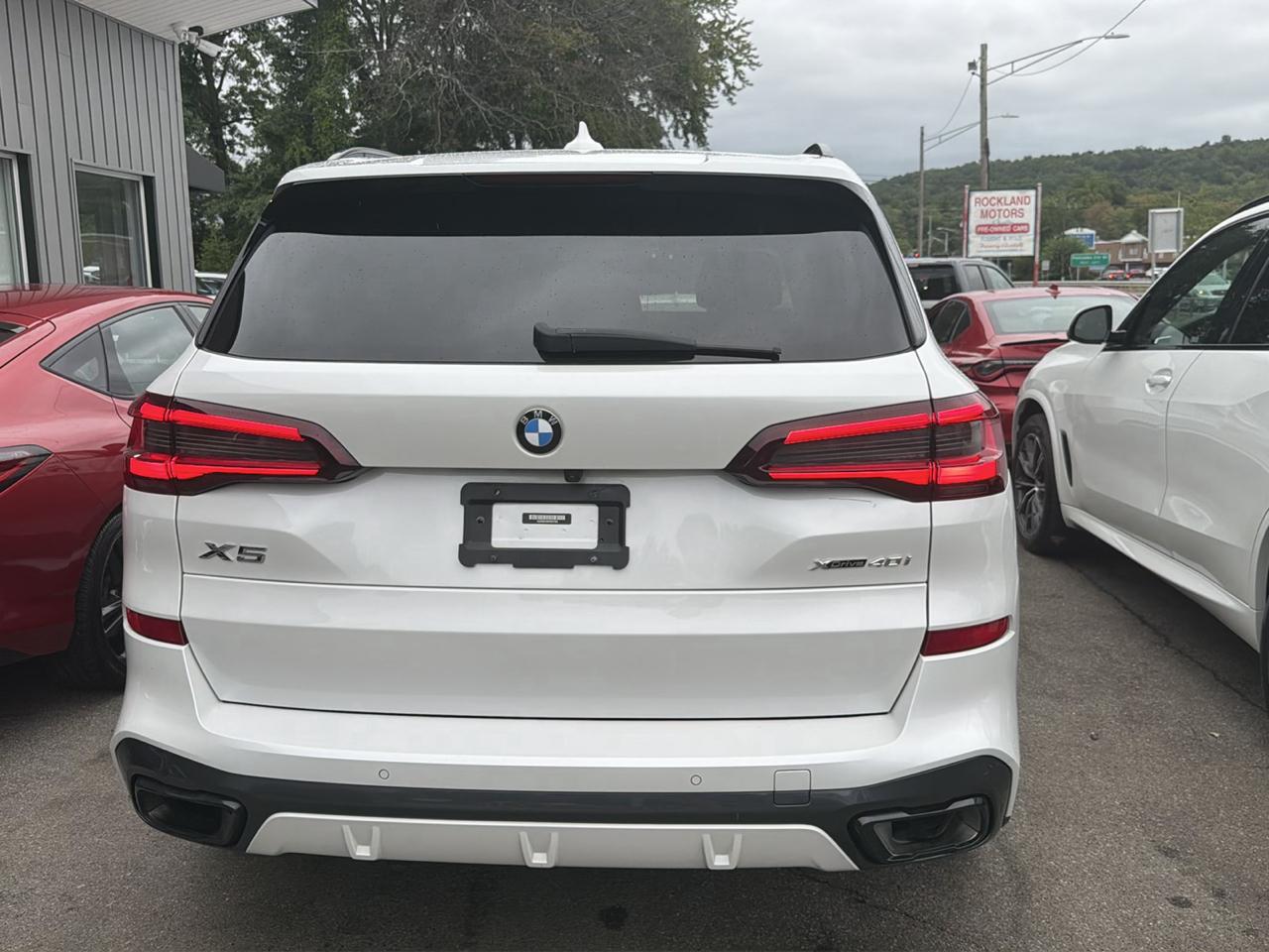 BMW X5 xDrive40i Sports Activity Vehicle 2023