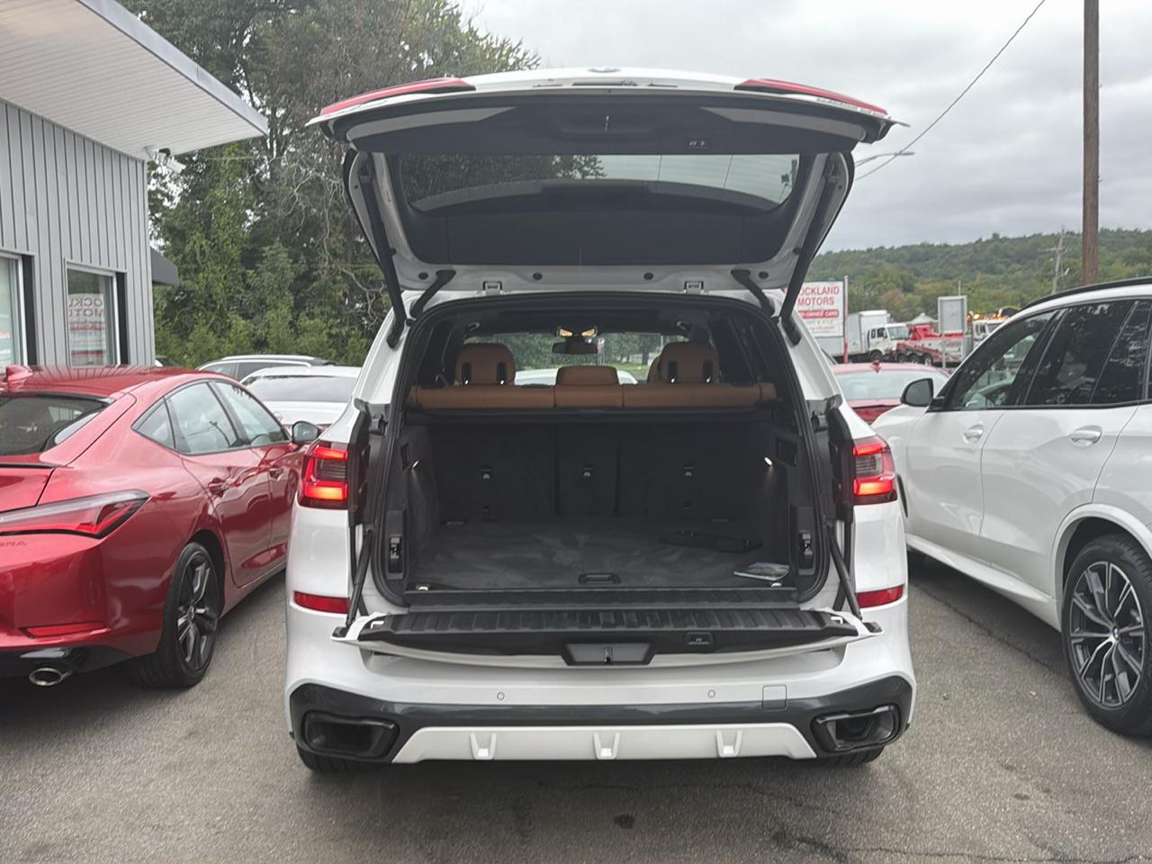 BMW X5 xDrive40i Sports Activity Vehicle 2023