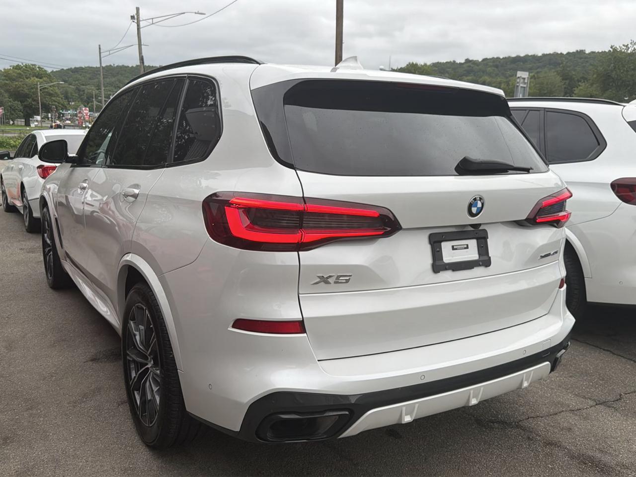 BMW X5 xDrive40i Sports Activity Vehicle 2023