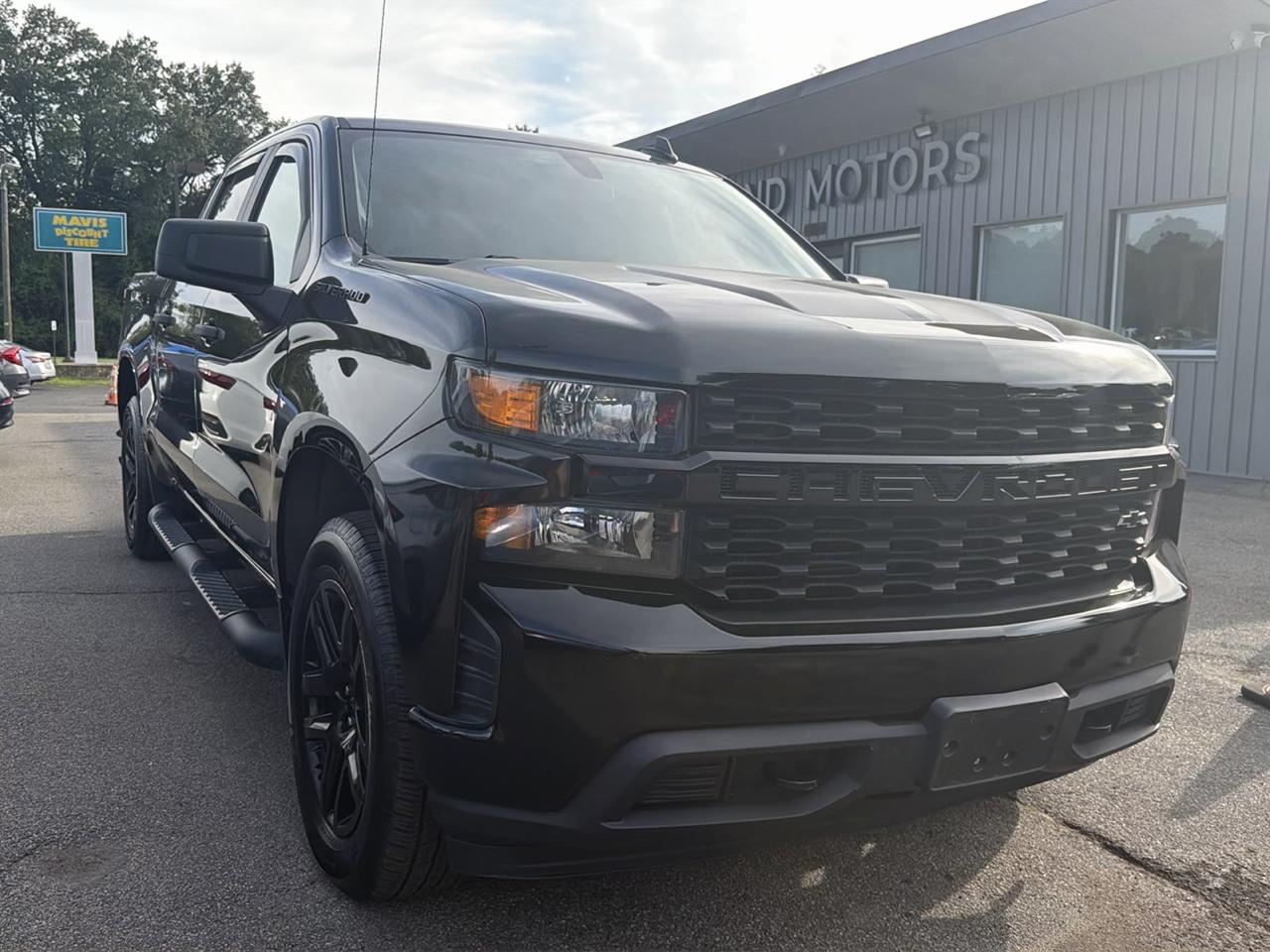 Chevrolet Silverado 1500 4WD Crew Cab 147" Custom 2021