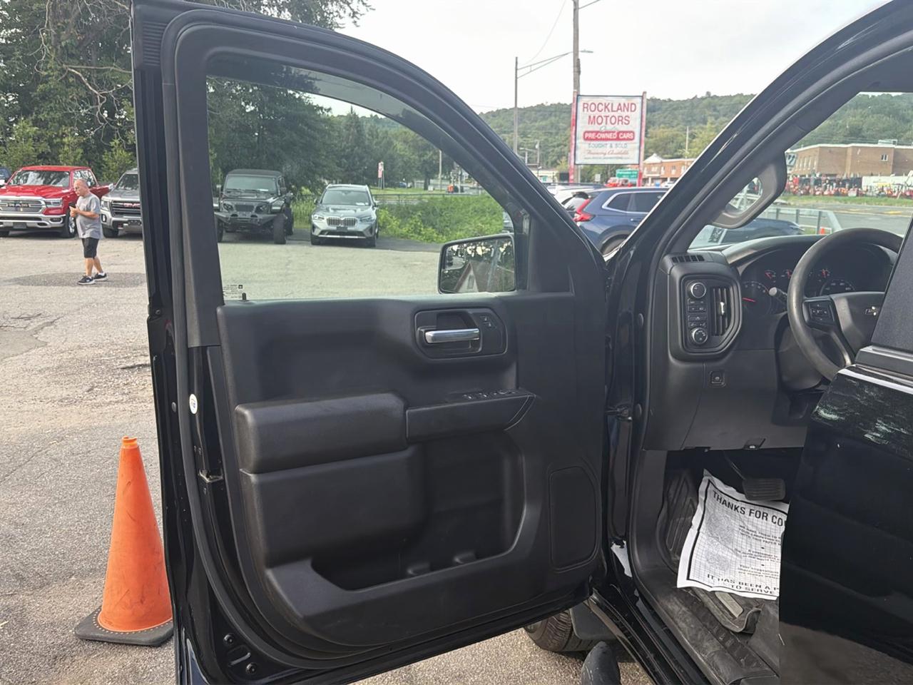 Chevrolet Silverado 1500 4WD Crew Cab 147" Custom 2021