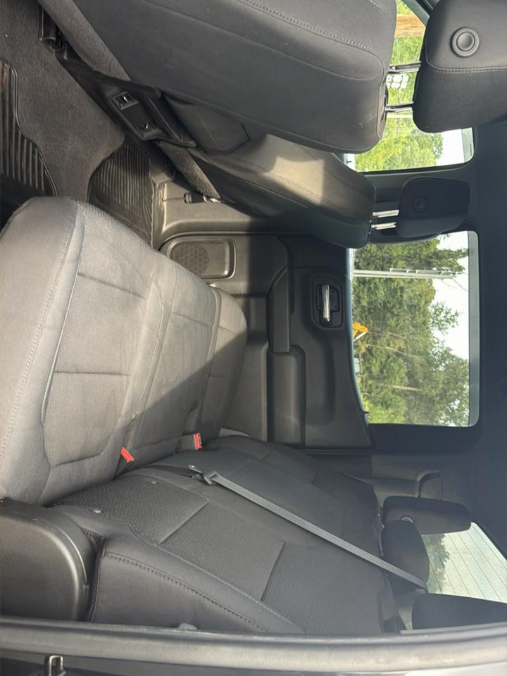 Chevrolet Silverado 1500 4WD Crew Cab 147" Custom 2021