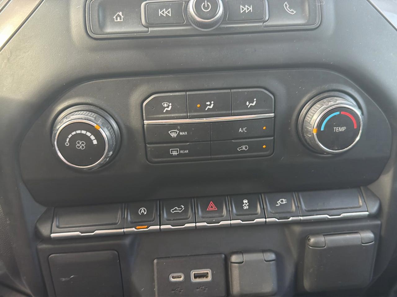 Chevrolet Silverado 1500 4WD Crew Cab 147" Custom 2021