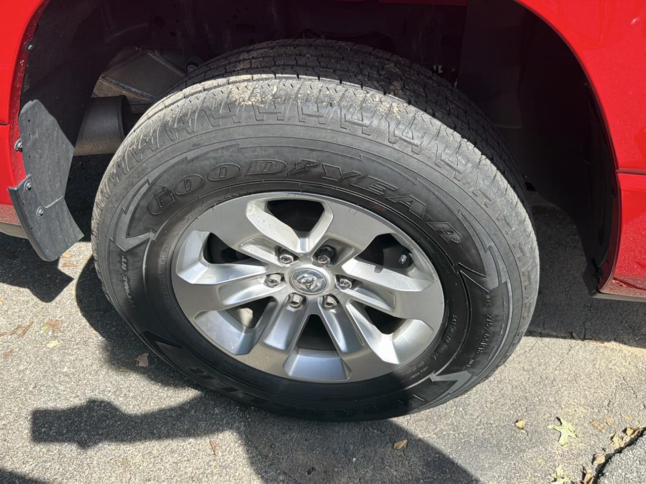 RAM 1500 Laramie 4x4 Crew Cab 6'4" Box 2023