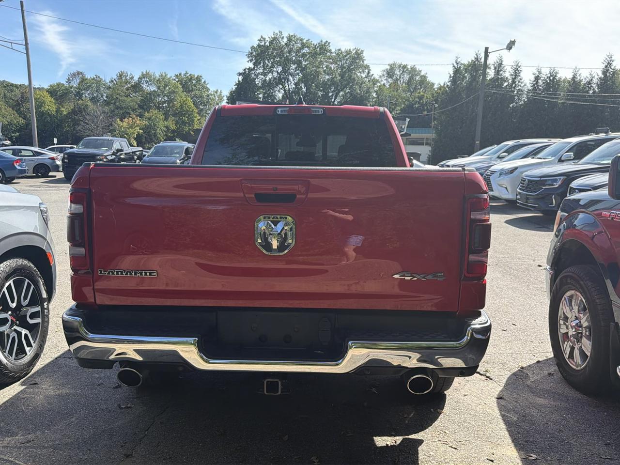 RAM 1500 Laramie 4x4 Crew Cab 6'4" Box 2023