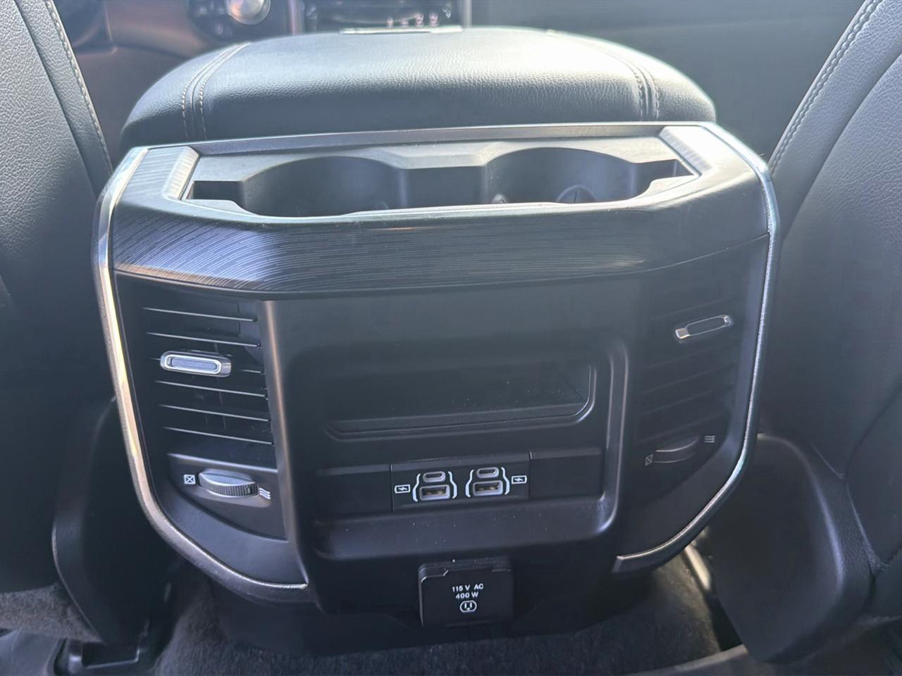 RAM 1500 Laramie 4x4 Crew Cab 6'4" Box 2023