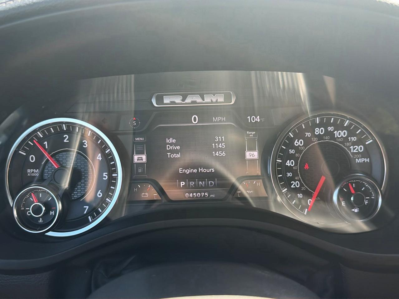 RAM 1500 Laramie 4x4 Crew Cab 6'4" Box 2023