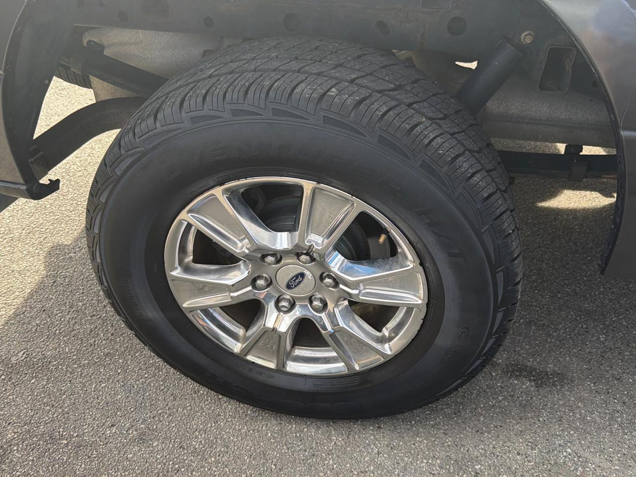 Ford F-150 4WD SuperCab 163" Lariat w/HD Payload Pkg 2015